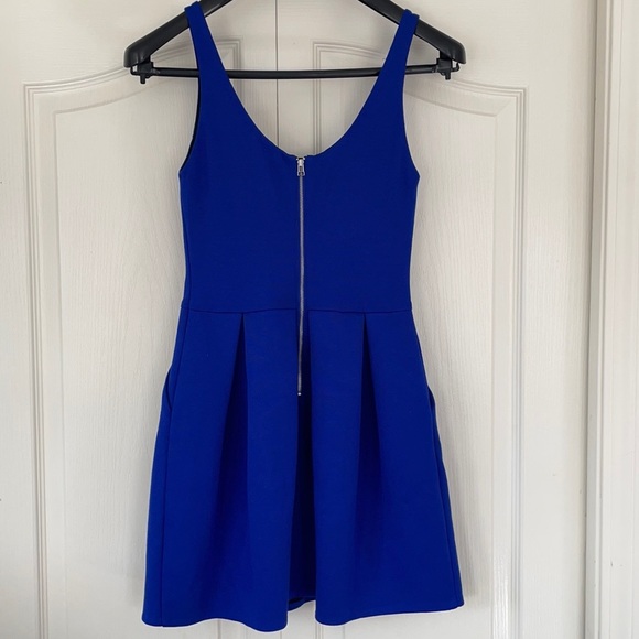 ARITZIA Wilfred Blue Pocket Pompe Pleated Dress 2 - Picture 5 of 9